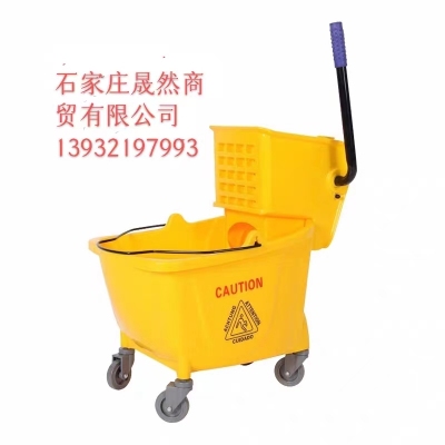 白云24升榨水車